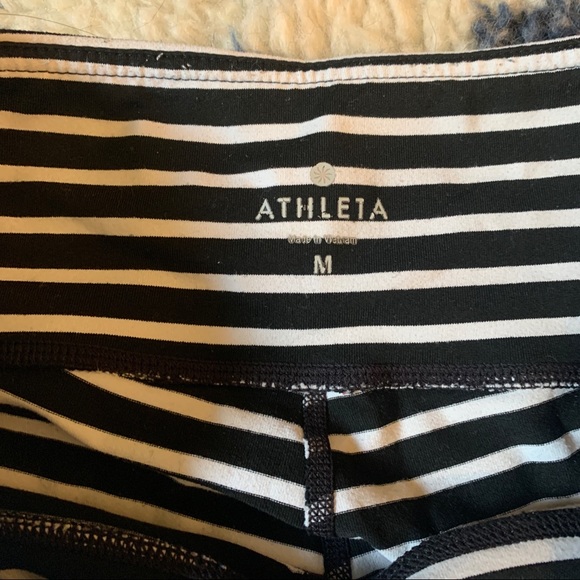 Athleta Stripes Chatarunga Crop Leggings | Size M - Picture 4 of 8